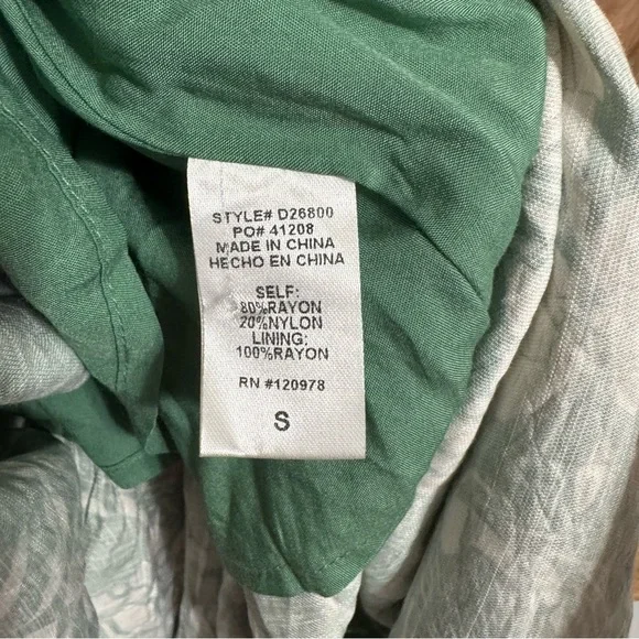 Entro Green and White Floral Maxi Dress Size Small - Picture 7 of 11